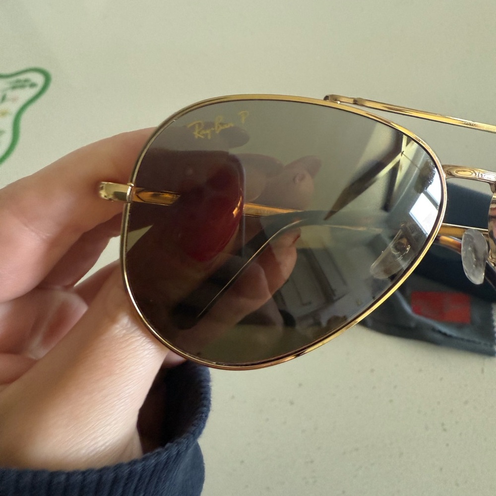 Ray Ban Polarized Oversized Aviators, Gold Frames - Picture 8 of 8